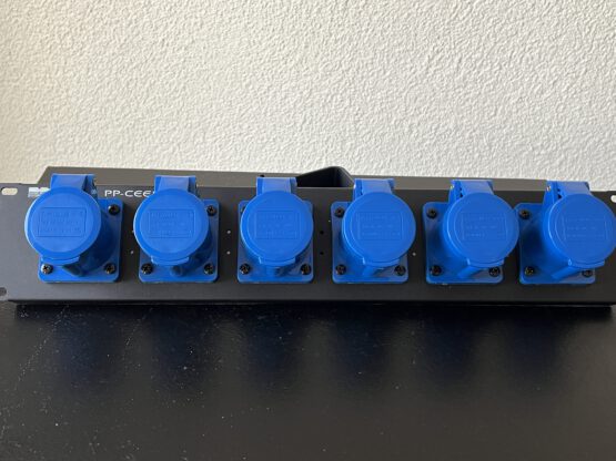 Botex PP-CEE15, 19inch panel 2HE 6 pcs CEE 3-pins