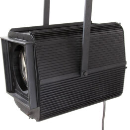 ADB toneelspot THH 2001 JHC 2000 Watt_W3R8430