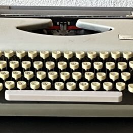 Adler Tippa mechanische typemachine met draagtas