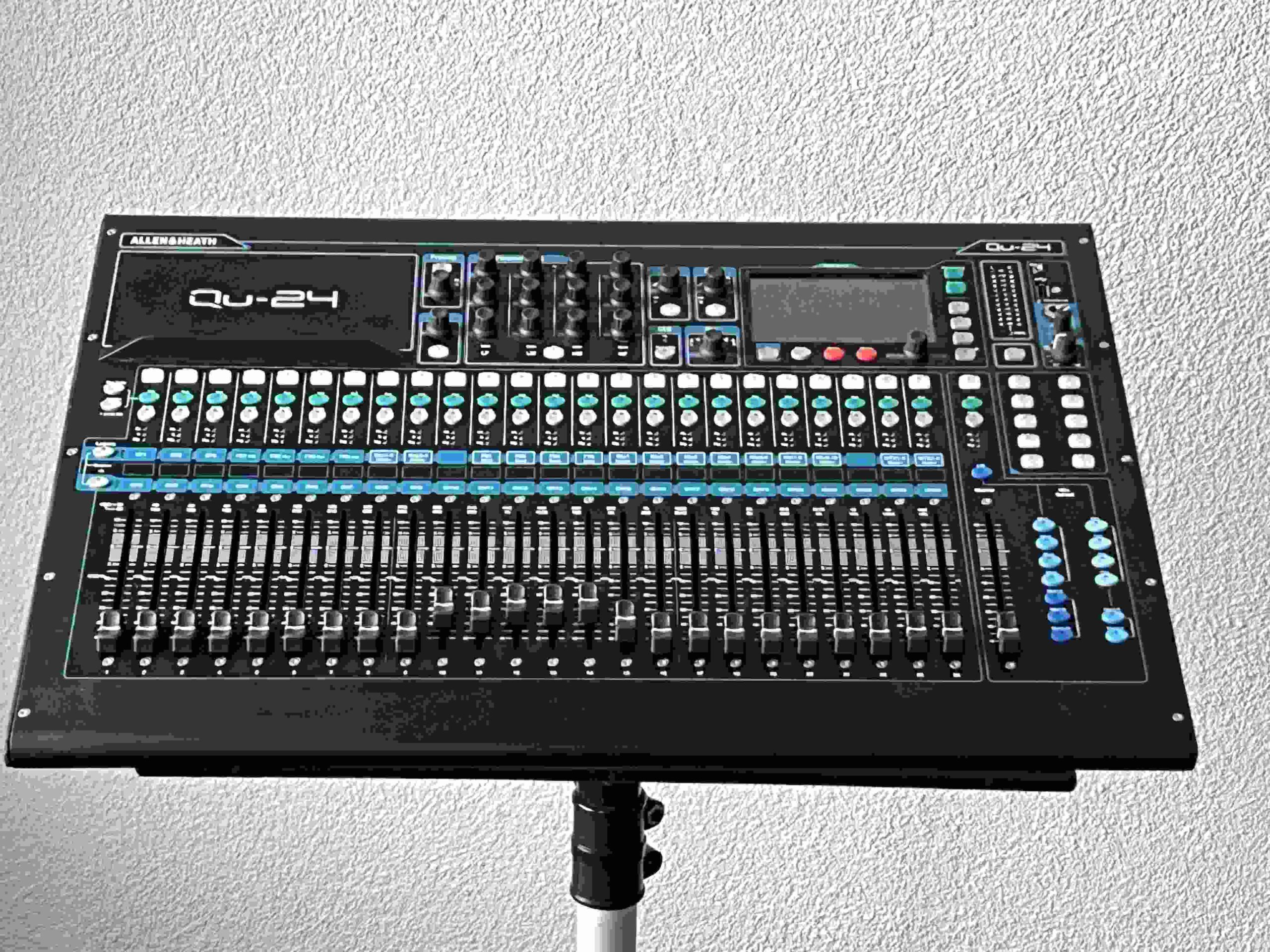 Allen and Heath QU-24