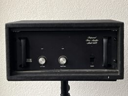 BGW 750C versterker in gestoffeerde case