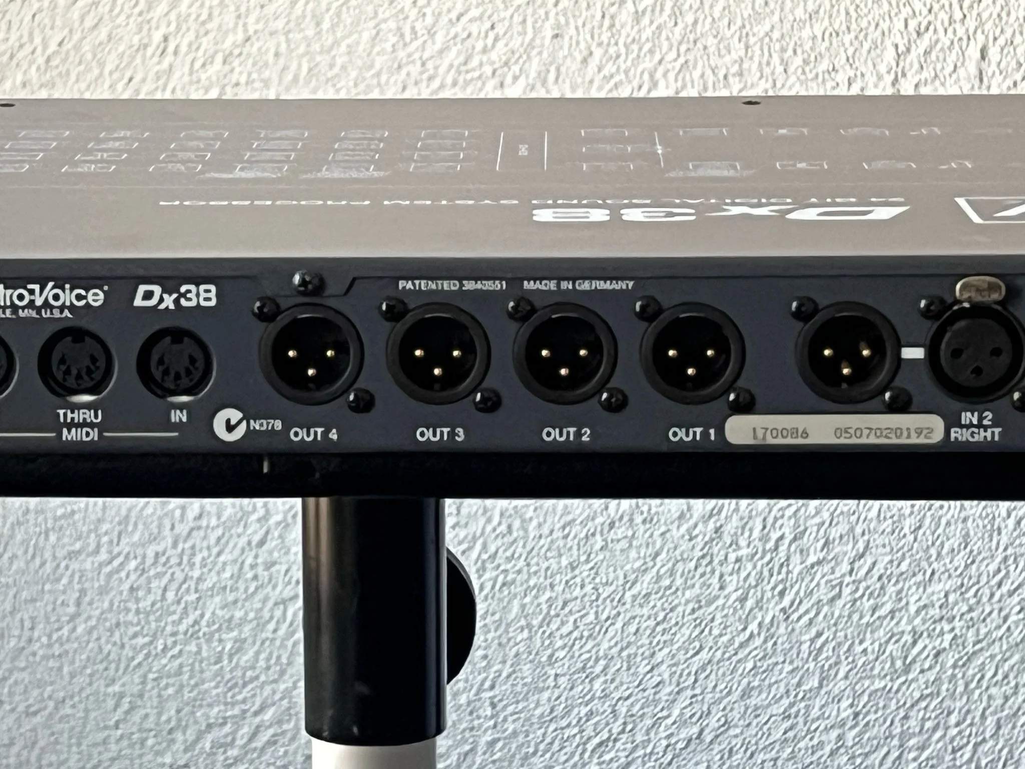 Electro Voice DX38 digitale luidsprekerprocessor - Afbeelding 4