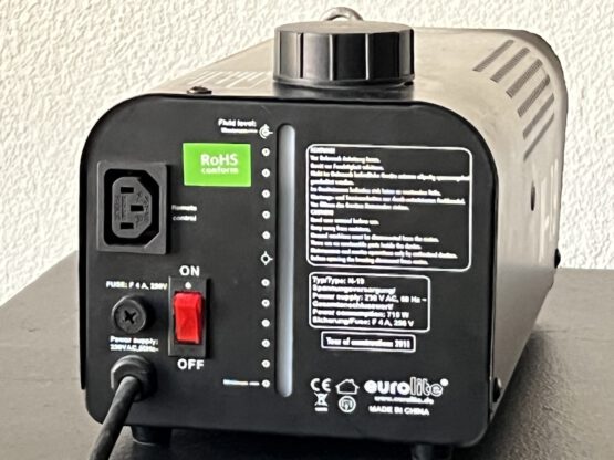 Eurolite N-19 rookapparaat met controller - Afbeelding 2