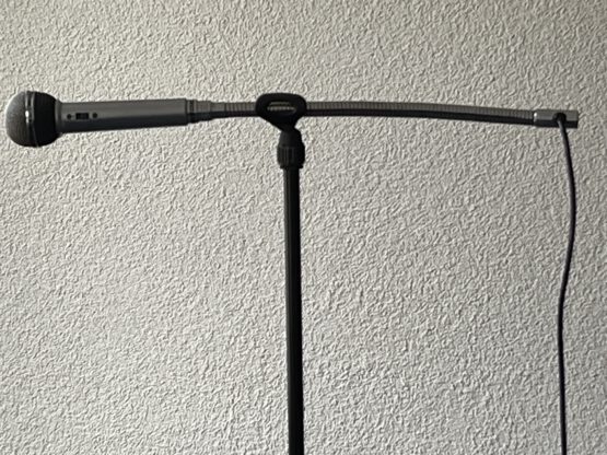 Geloso N11-125 universal spraakmicrofoon op zwanenhals