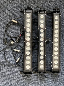 Showtec Cameleon Bar 12-3 set van 3 refurbished
