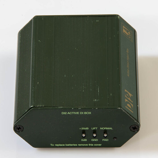 LA Audio D12 Active Direct Inject Box_W3R9159