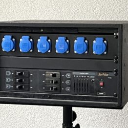 Lite-Puter P625 nr 5, 6 kanaals dimmer in case uitgevoerd met stopcontacten