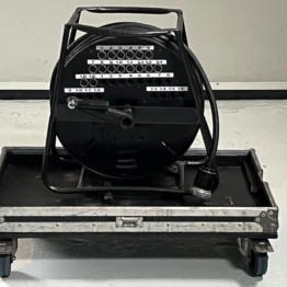 M04-16 parige audiomultikabel in flightcase