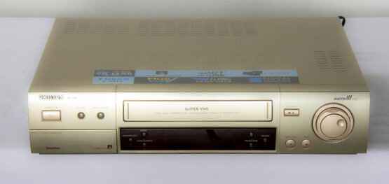 Philips Matchline VR 1500 super VHS player_W3R8839