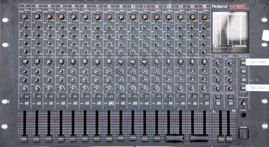 Roland-M16 mengpaneel