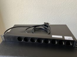 Showtec 19inch main power strip 8
