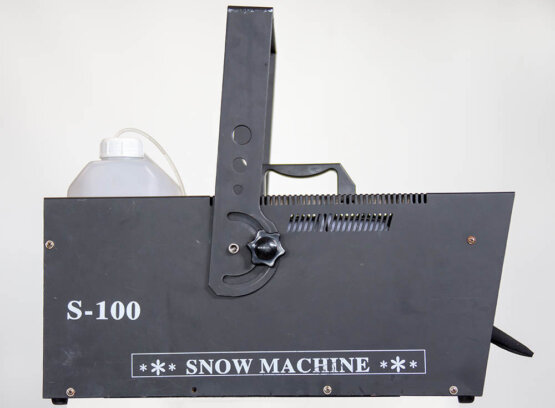 Showtec S100 snowmachine_W3R8056