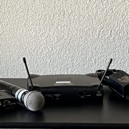 Shure UT4 draadloze microfoon set  plus bodypack zender